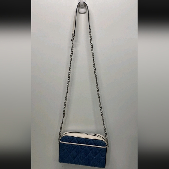 Kate Spade-Carey Denim Camera Crossbody Bag (Blue / White 💙🤍) - Picture 13 of 13